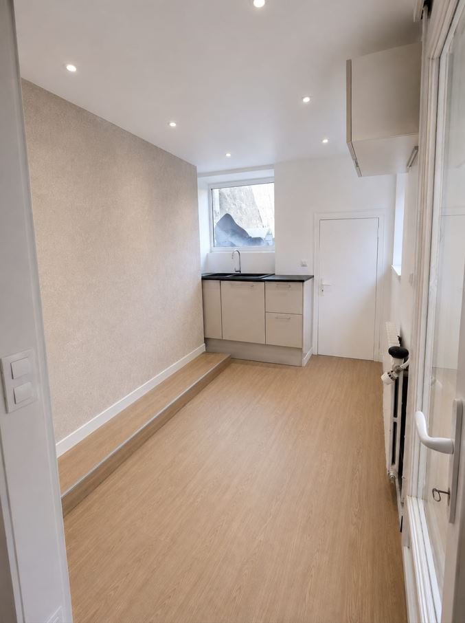 Photo 1 - BAILLY (78) – Cabinet professionnel rénové avec point d’eau privatif – env. 11 m² – 650 €/mois