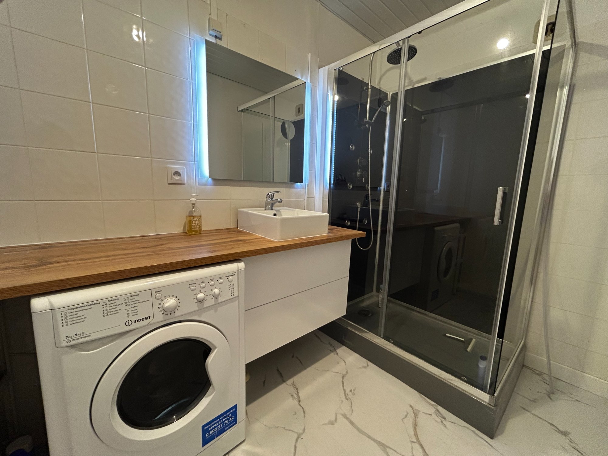Photo 7 - LES ANGLES – Local professionnel / habitation – 56,96 m² – Balcon filant – Parking