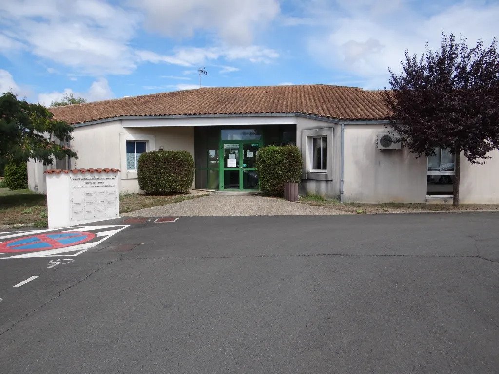 Photo 1 - Un cabinet à taille humaine recherche un médecin généraliste