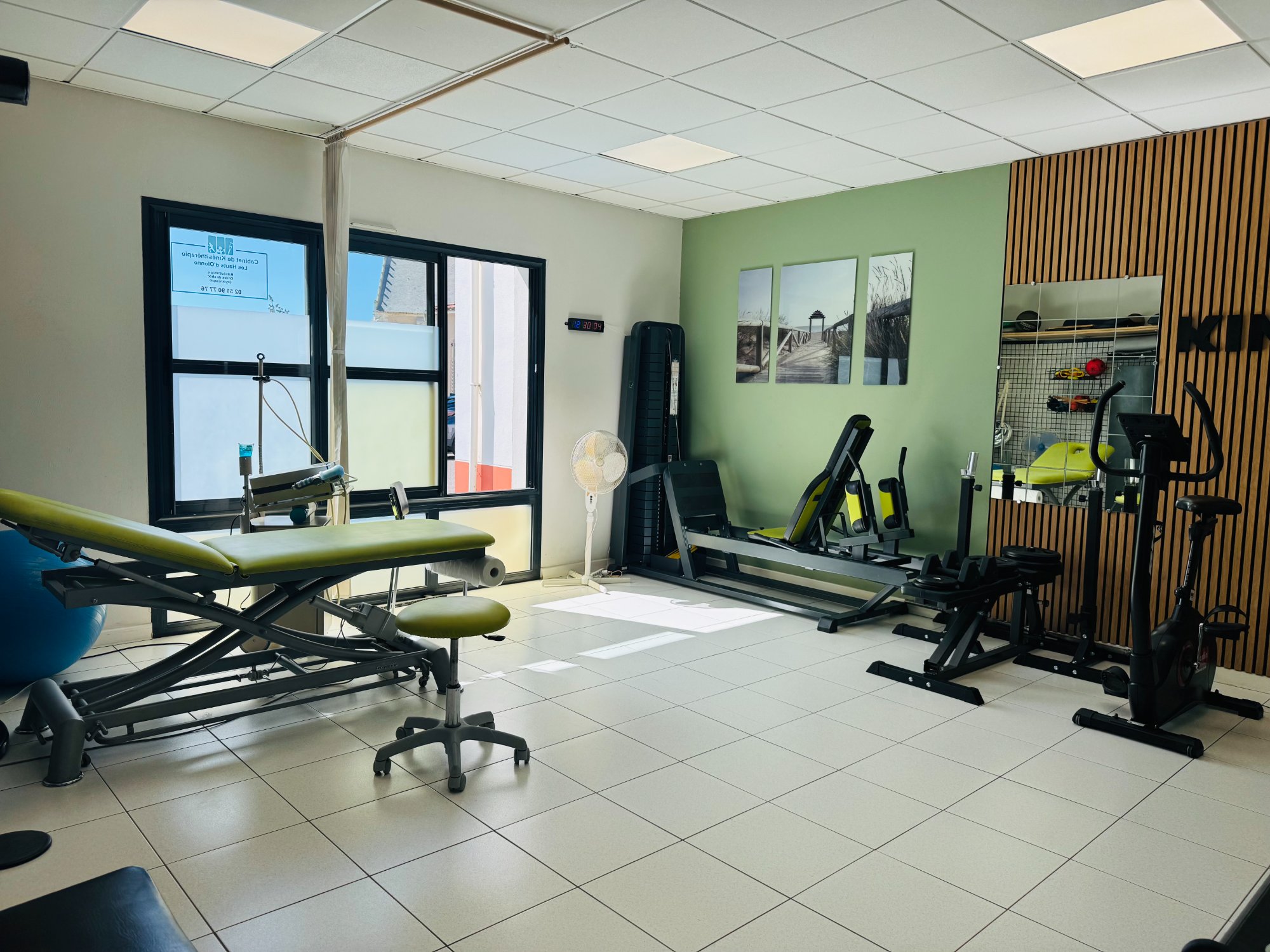 Photo 1 - Local professionnel 101m2