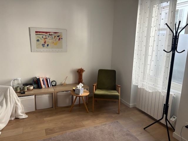 Photo 1 - VINCENNES – CABINET PARAMÉDICAL 10 M² NEUF ET CLIMATISÉ – JEUDI / VENDREDI