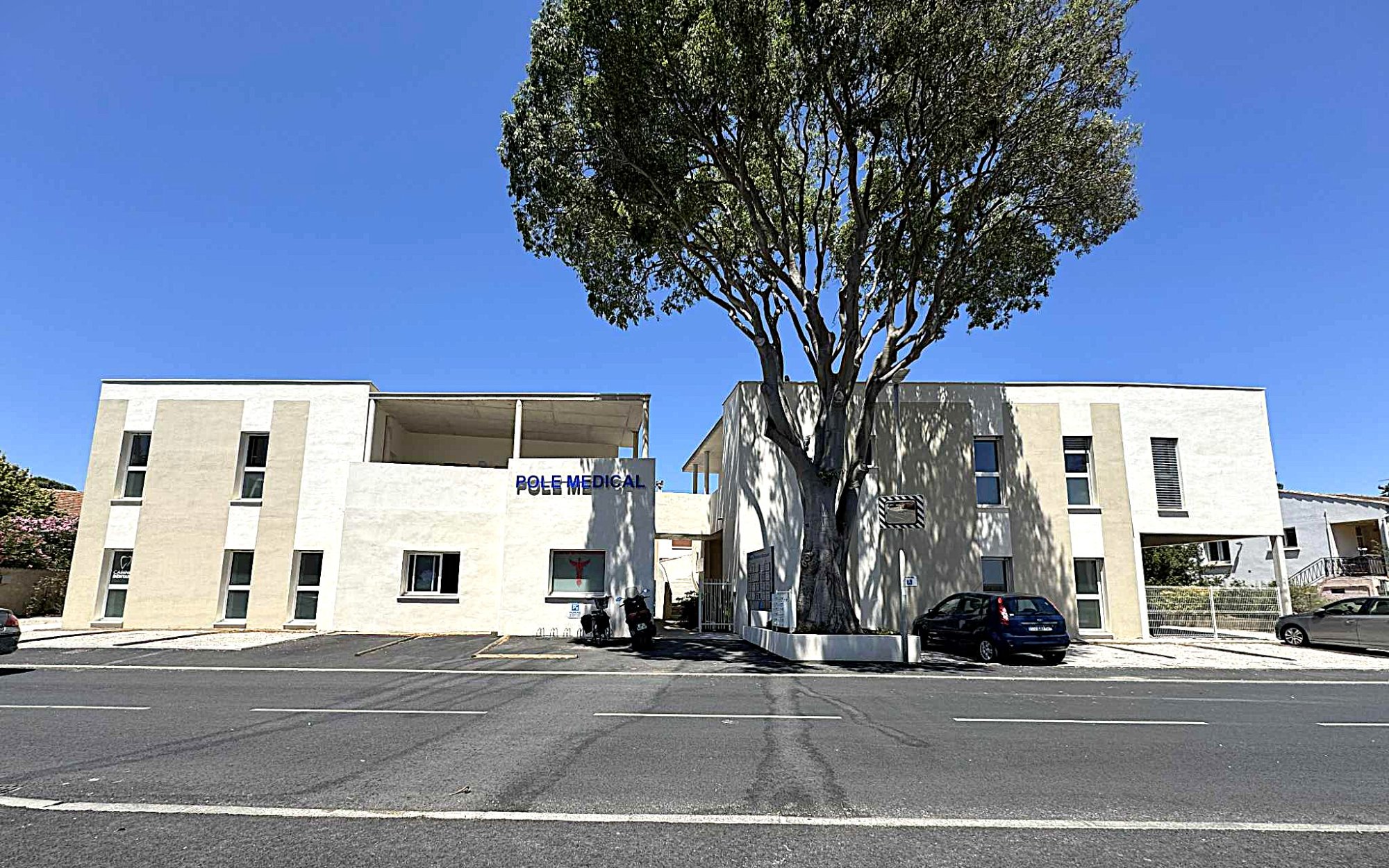 Photo 1 - Médecins généralistes recherchés – Pôle médical à La Peyrade (Frontignan)