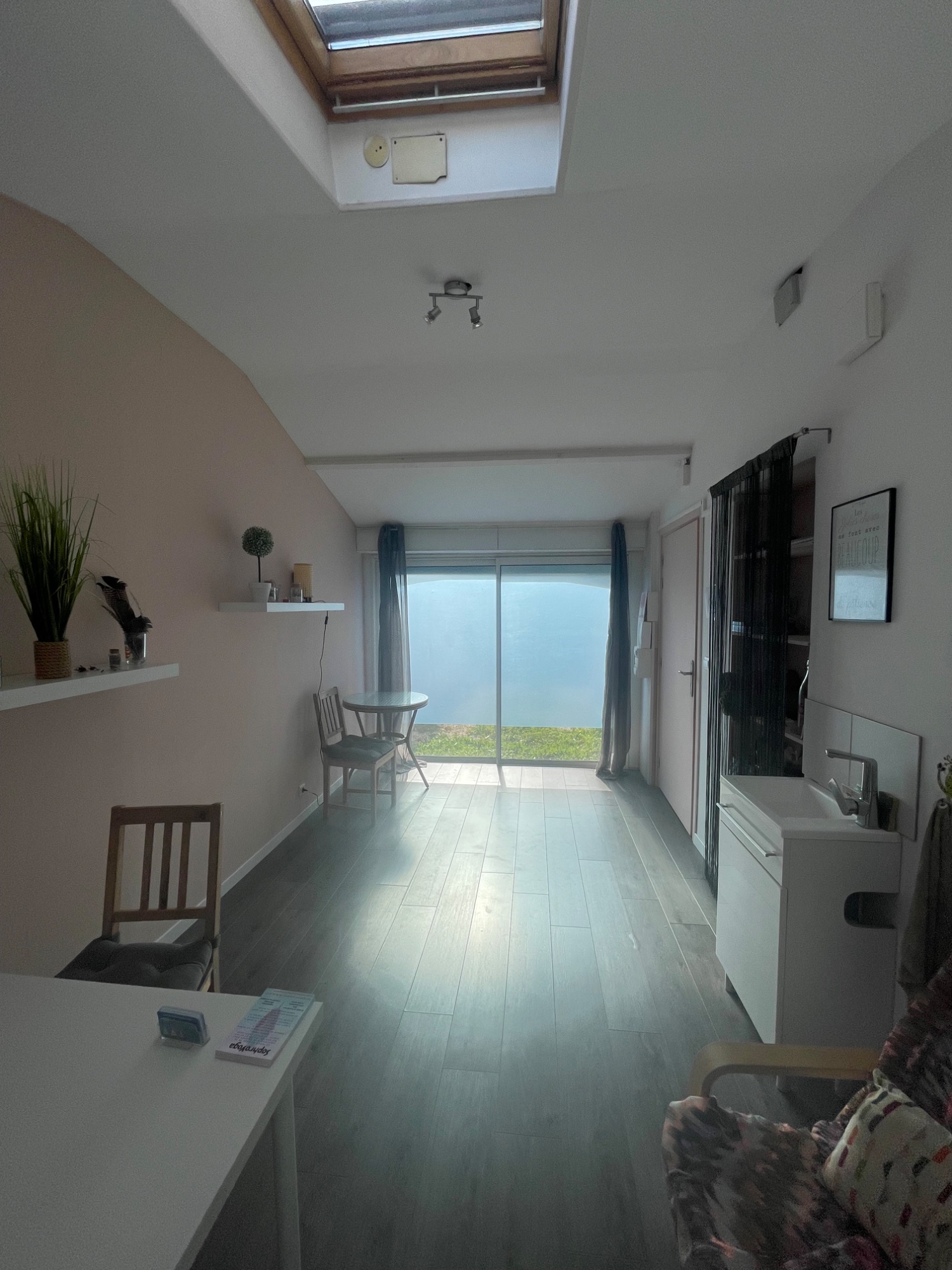 Photo 7 - Local professionnel