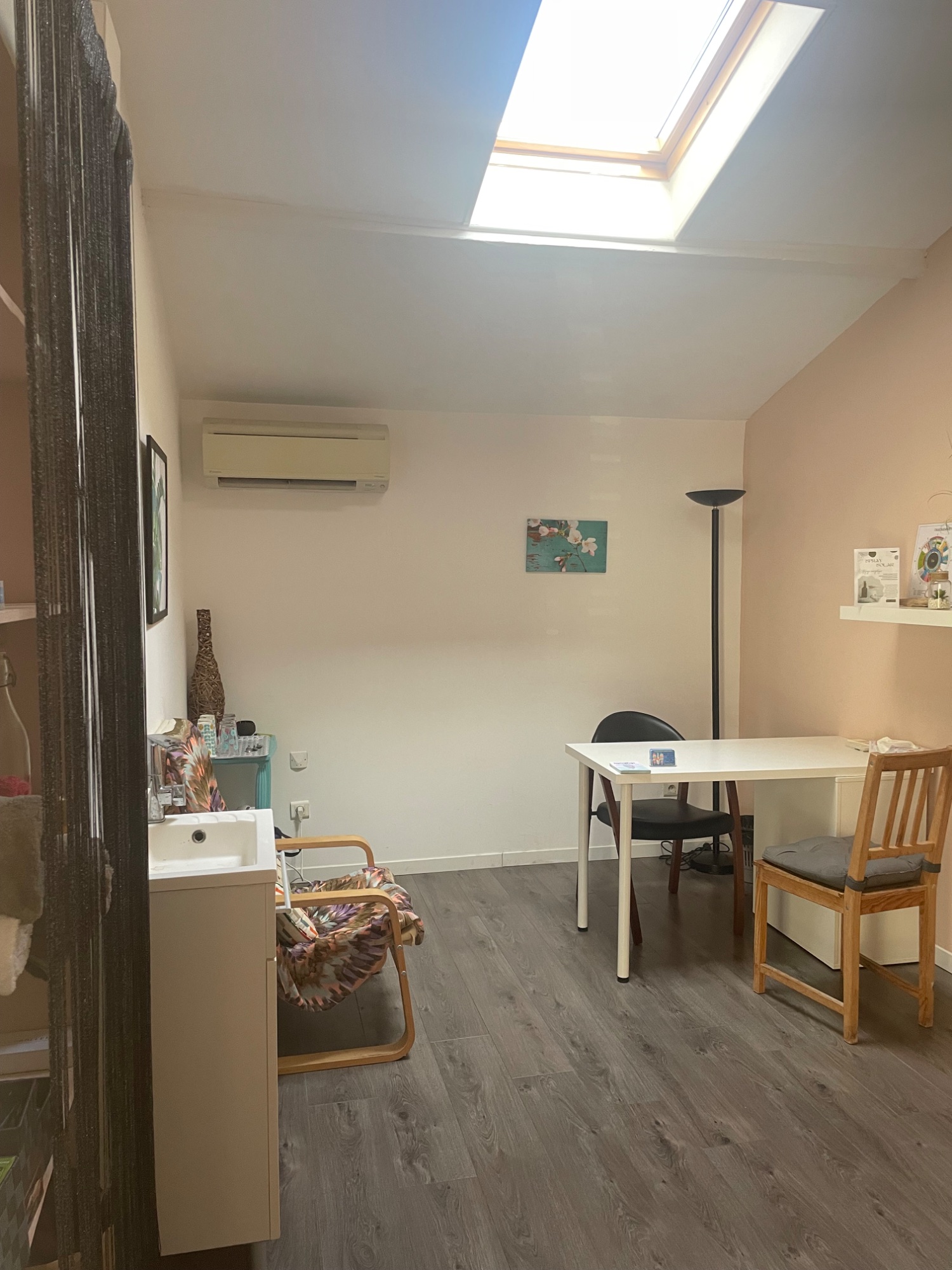 Photo 4 - Local professionnel